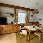 Haus Kneissl Daire *
