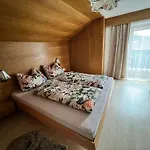 Haus Kneissl Daire Seefeld in Tirol