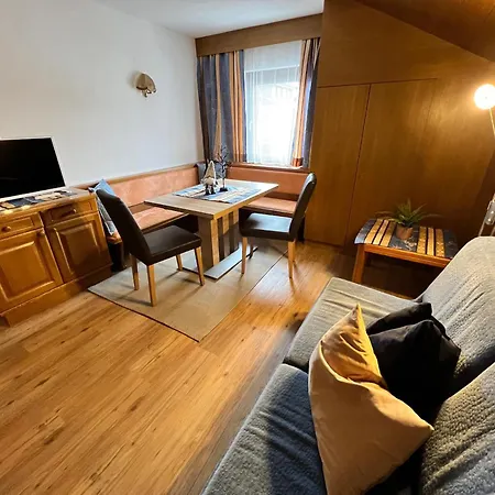 Haus Kneissl سيفيلد ان تيرول