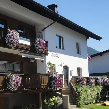 Haus Kneissl * Seefeld in Tirol