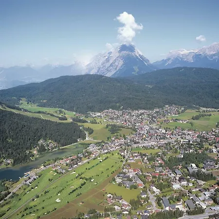 Haus Kneissl *